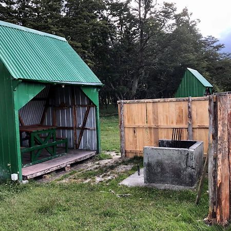 Cabanas Vista Al Paine 토레스 델 파이네 외부 사진