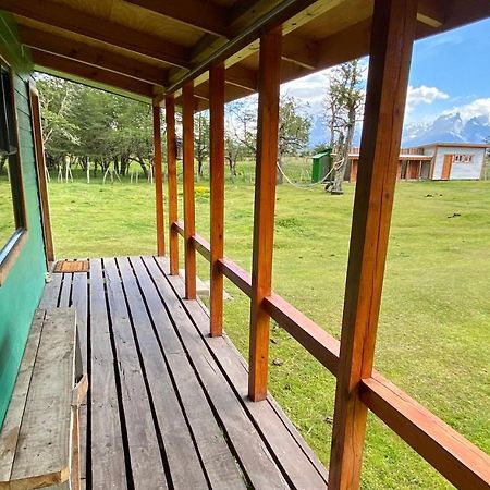Cabanas Vista Al Paine 토레스 델 파이네 외부 사진