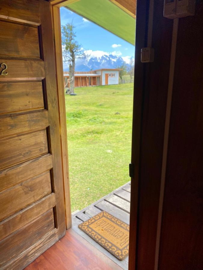 Cabanas Vista Al Paine 토레스 델 파이네 외부 사진