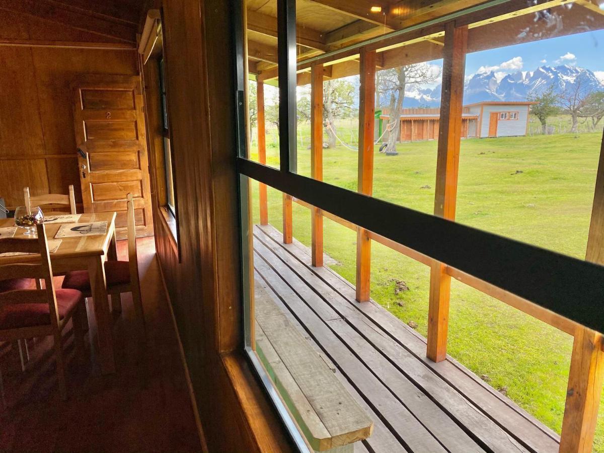 Cabanas Vista Al Paine 토레스 델 파이네 외부 사진